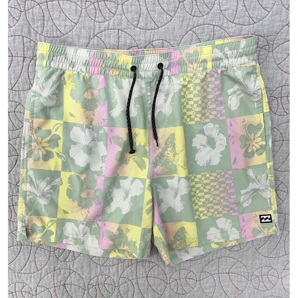 Billabong Boardshorts Multicolor Floral Layback Volley / Men's Large